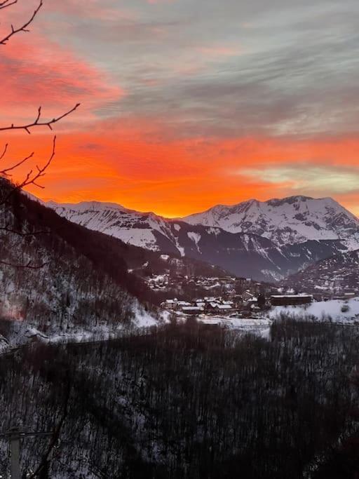 Le Sarana : 75M2, Calme, Belle Vue Avec Terrasse. Lejlighed Les Deux Alpes Eksteriør billede